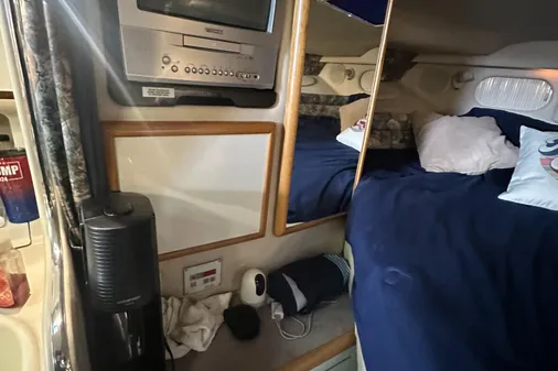 Sea Ray 330 Sundancer image