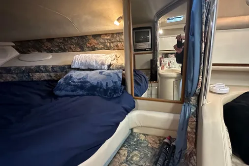 Sea Ray 330 Sundancer image