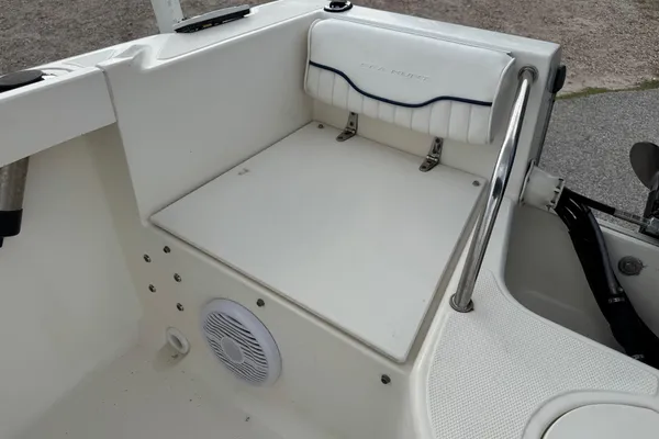 Sea-hunt ESCAPE-200 image