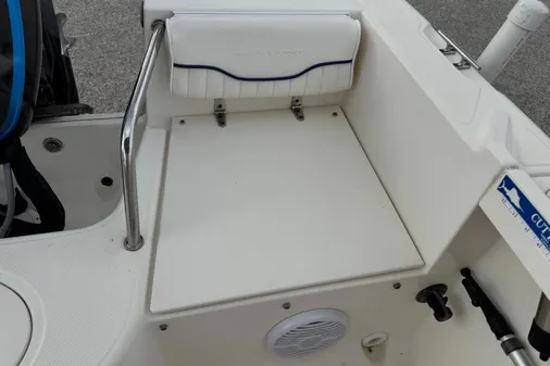 Sea-hunt ESCAPE-200 image