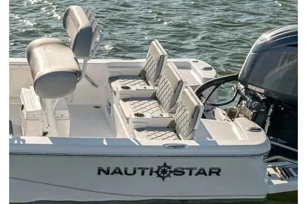 Nauticstar 214-BAY image