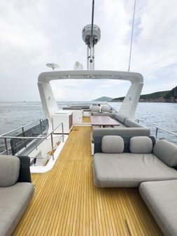 Azimut 66 image