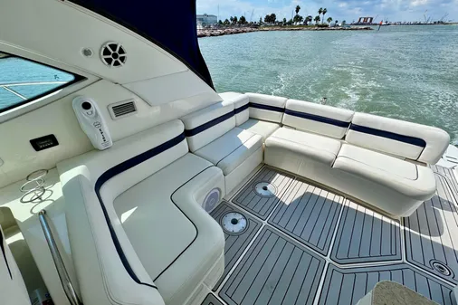 Sea Ray 470 Sundancer image
