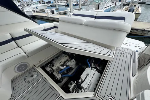 Sea Ray 470 Sundancer image