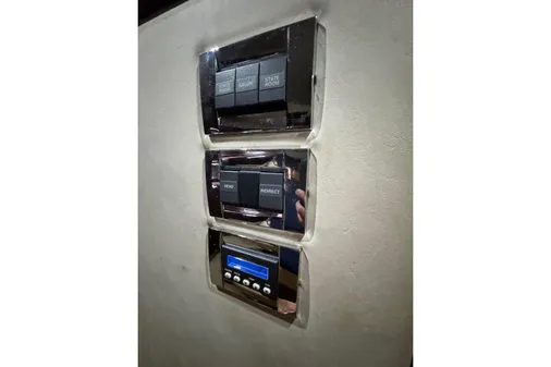 Sea Ray 470 Sundancer image