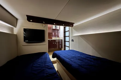 Sea Ray 470 Sundancer image