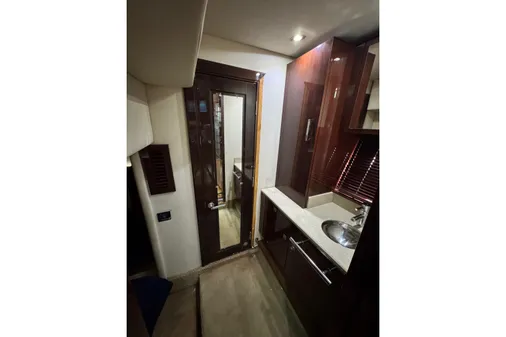 Sea Ray 470 Sundancer image