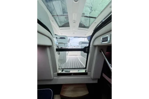 Sea Ray 470 Sundancer image