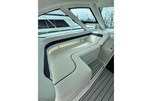 Sea Ray 470 Sundancer image