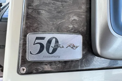 Sea Ray 470 Sundancer image