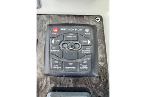 Sea Ray 470 Sundancer image