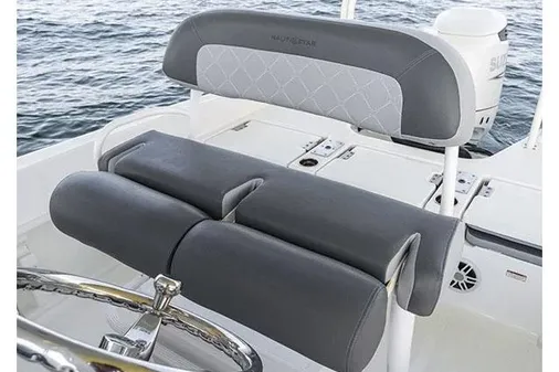 Nauticstar 231-HYBRID image