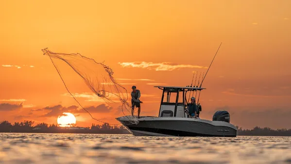 Nauticstar 251-HYBRID image
