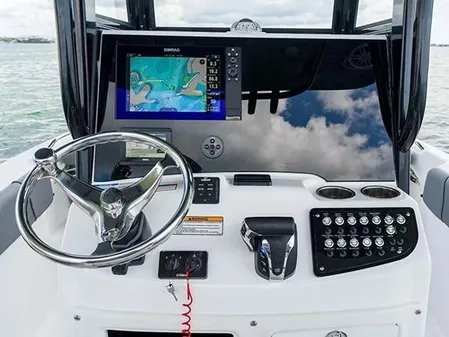 Nauticstar 251-HYBRID image