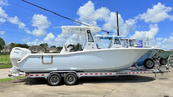 Tidewater 272 CC Adventure