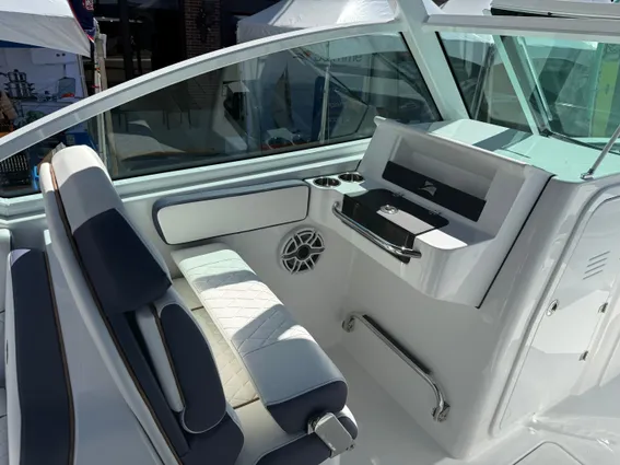 Stingray 259-DUAL-CONSOLE image