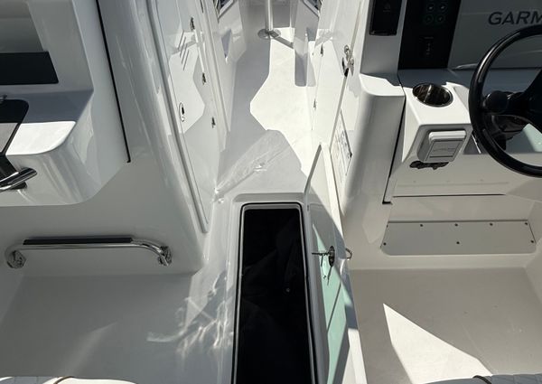 Stingray 259-DUAL-CONSOLE image