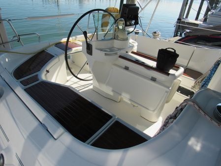 Beneteau OCEANIS-411 image