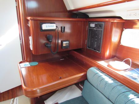 Beneteau OCEANIS-411 image