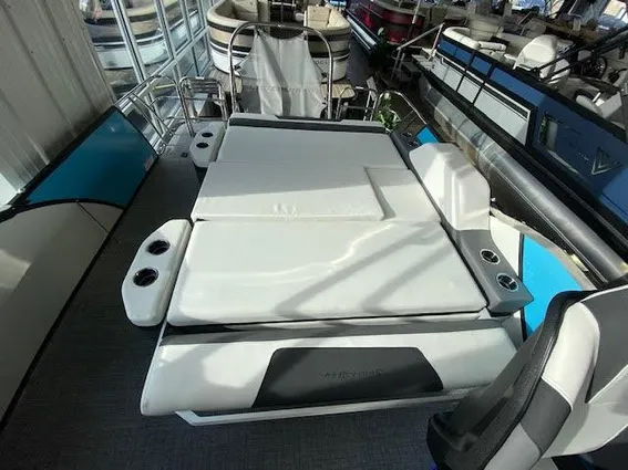 South-bay 523ULE-ULTIMATE-ENTERTAINER image