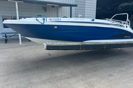 Hurricane SunDeck Sport 185 OB image
