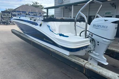 Hurricane SunDeck Sport 185 OB image