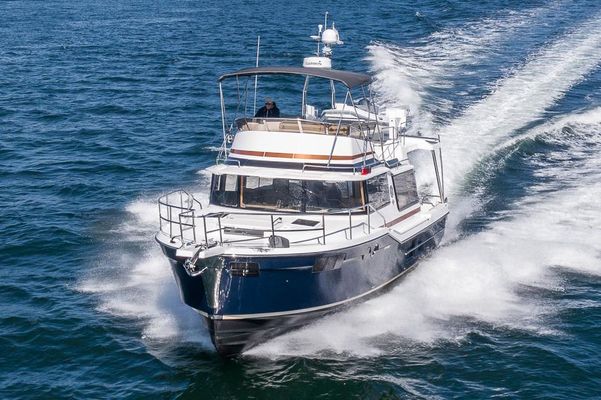 Ranger Tugs R-43 CB - main image