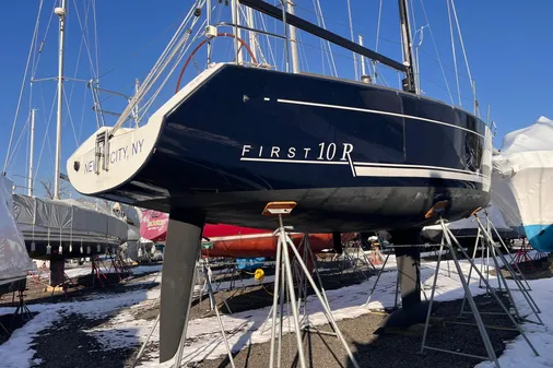 Beneteau FIRST-10R image