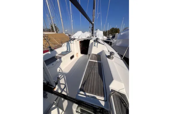 Beneteau FIRST-10R image