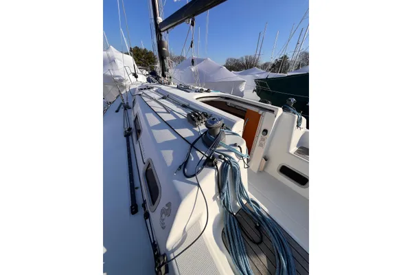 Beneteau FIRST-10R image