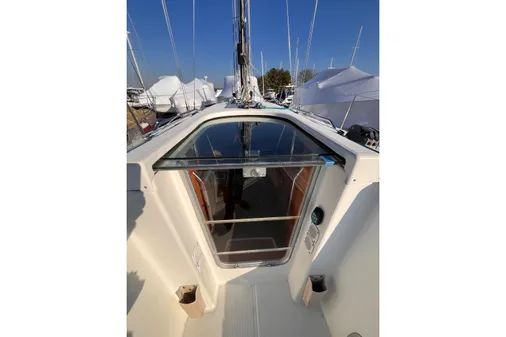 Beneteau FIRST-10R image