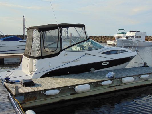 Bayliner 245 - main image