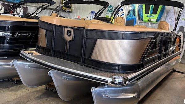 Godfrey Monaco 235DFL Luxury Full Tritoon