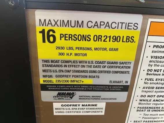 Godfrey MONACO-235DFL-LUXURY-FULL-TRITOON image