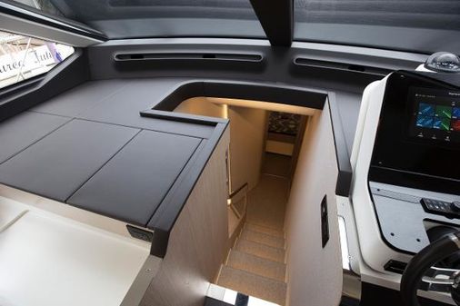 Azimut 60 image