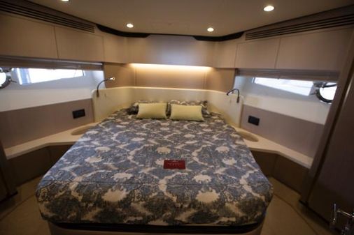 Azimut 60 image