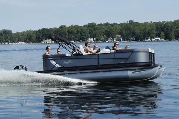 Sunchaser GENEVA-CRUISE-24-LR-DH image