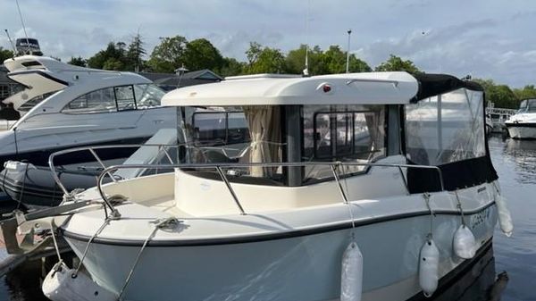 Quicksilver 605 Pilothouse