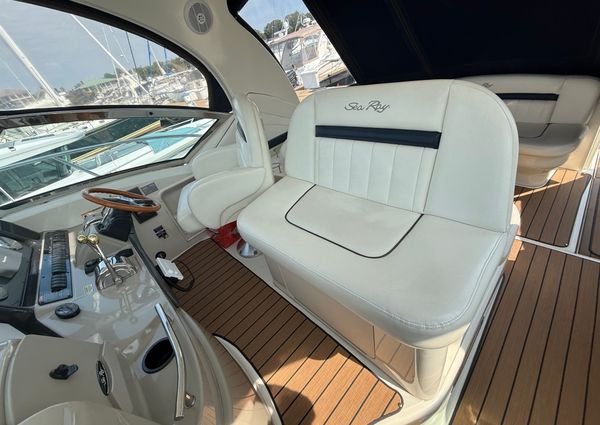 Sea-ray 390-SUNDANCER image