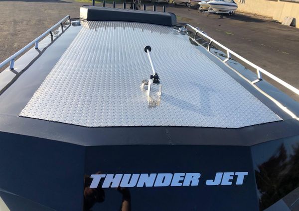 Thunder-jet 28-PILOT image