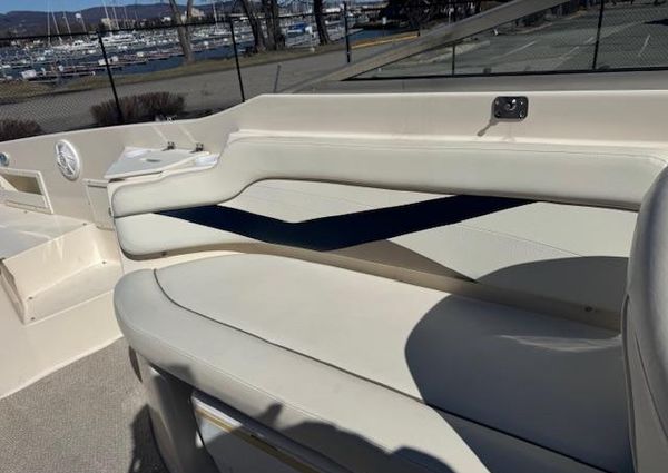 Rinker 282-CAPTIVA-CUDDY image