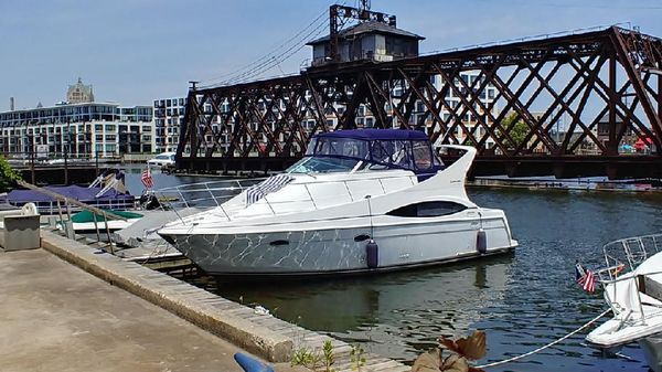 Carver 350 Mariner 