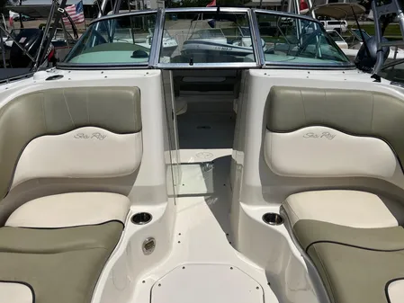 Sea-ray 220-SUNDECK image