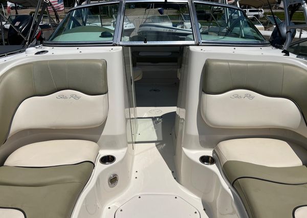 Sea-ray 220-SUNDECK image