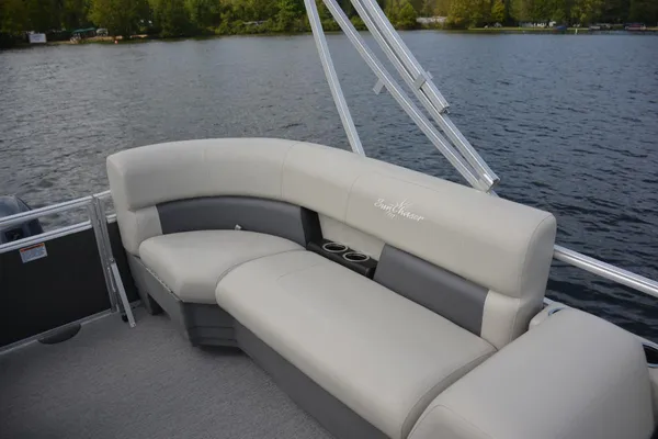 Sunchaser VISTA-7520-LR image