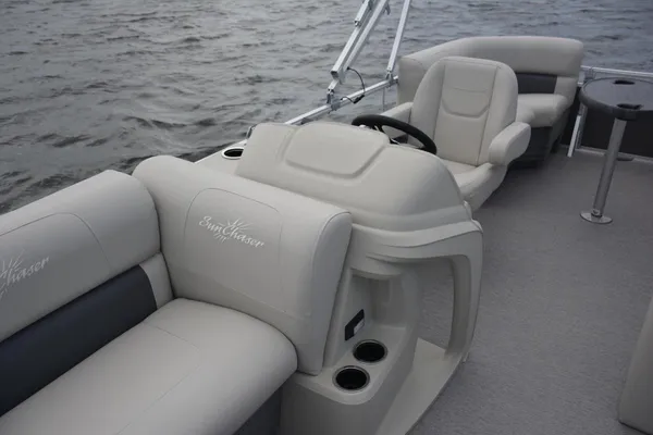 Sunchaser VISTA-7520-LR image