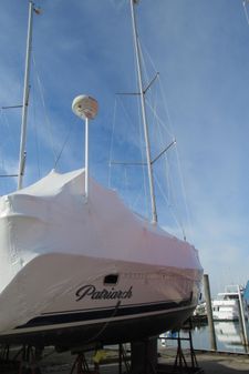 Hunter 33 image