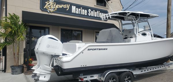 Sportsman Open 312 Center Console image