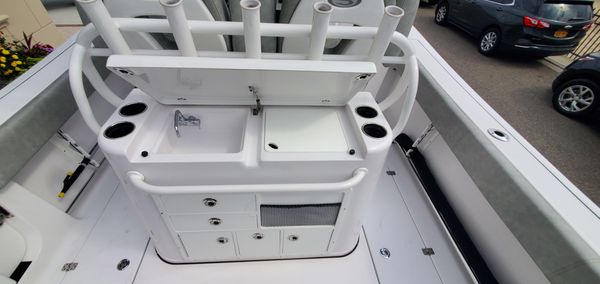 Sportsman Open 312 Center Console image