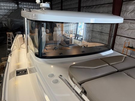 Nimbus COMMUTER-11 image